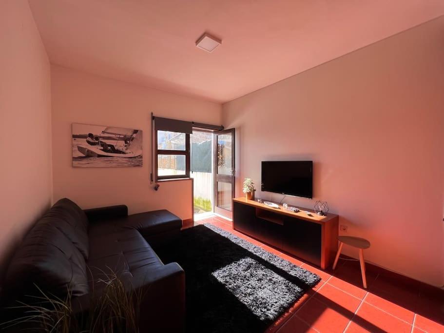 Northwind Apartment ポボア・デ・バルジン エクステリア 写真